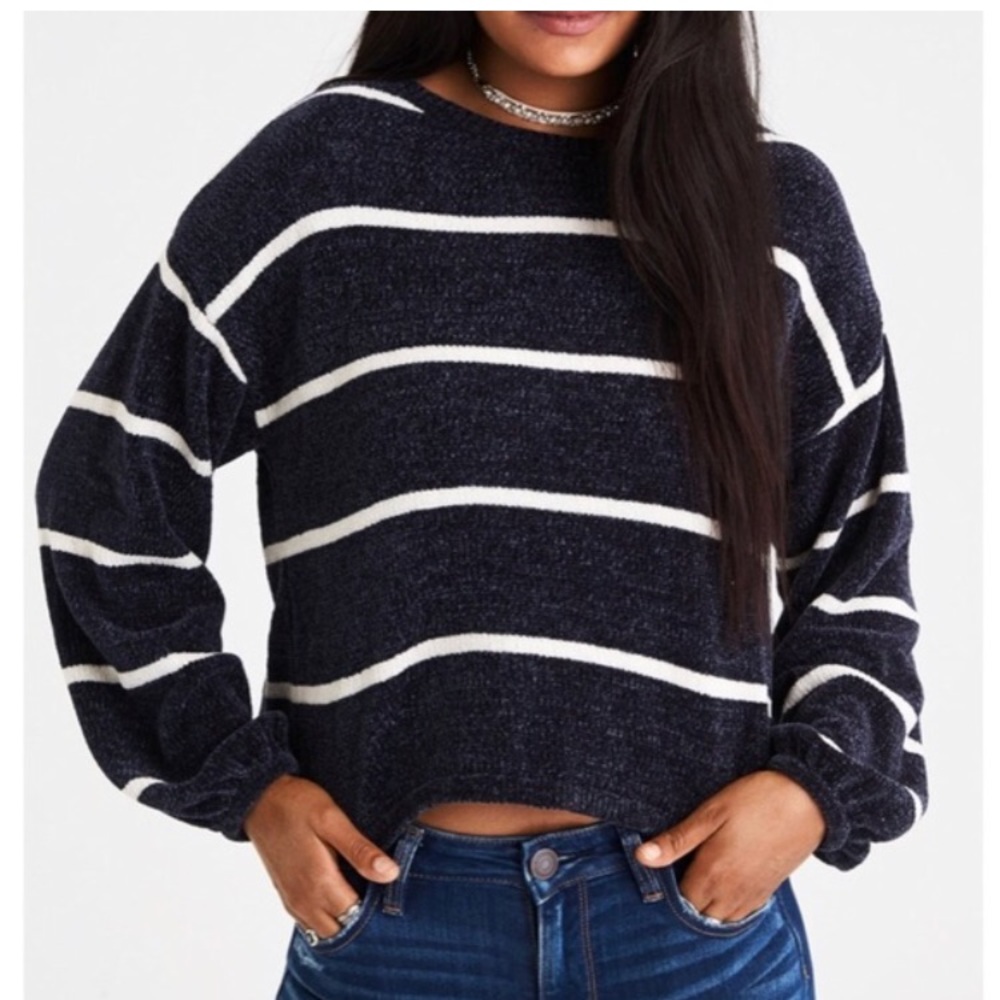 American Eagle sweater